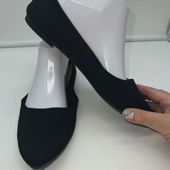 Knit Oval Toe Flats in Black - Picture 2 of 10
